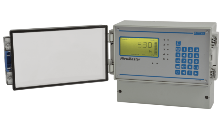 NivuMaster LF-5:2 for use in stormwater treatment plants. Independent measurement and output of liquid level and discharge volume using one single sensor