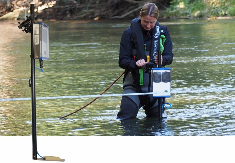 Le NivuFlow Stick permet de mesurer de manière fiable et pratique le débit des rivières, des ruisseaux et des canaux.